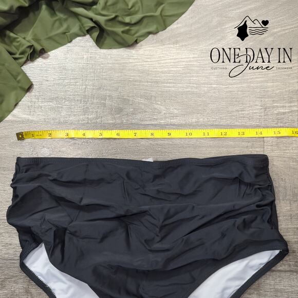 CharmLeaks Flounce Bikini Swimsuit Size XL - Picture 2 of 4